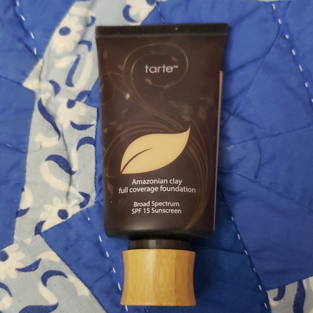 Tarte Amazonian Clay Foundation
